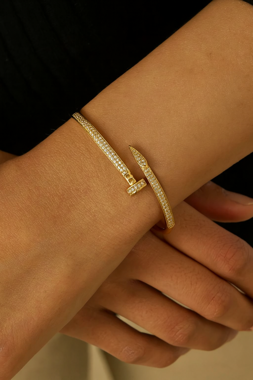 Bracelet Clou Doré Scintillant