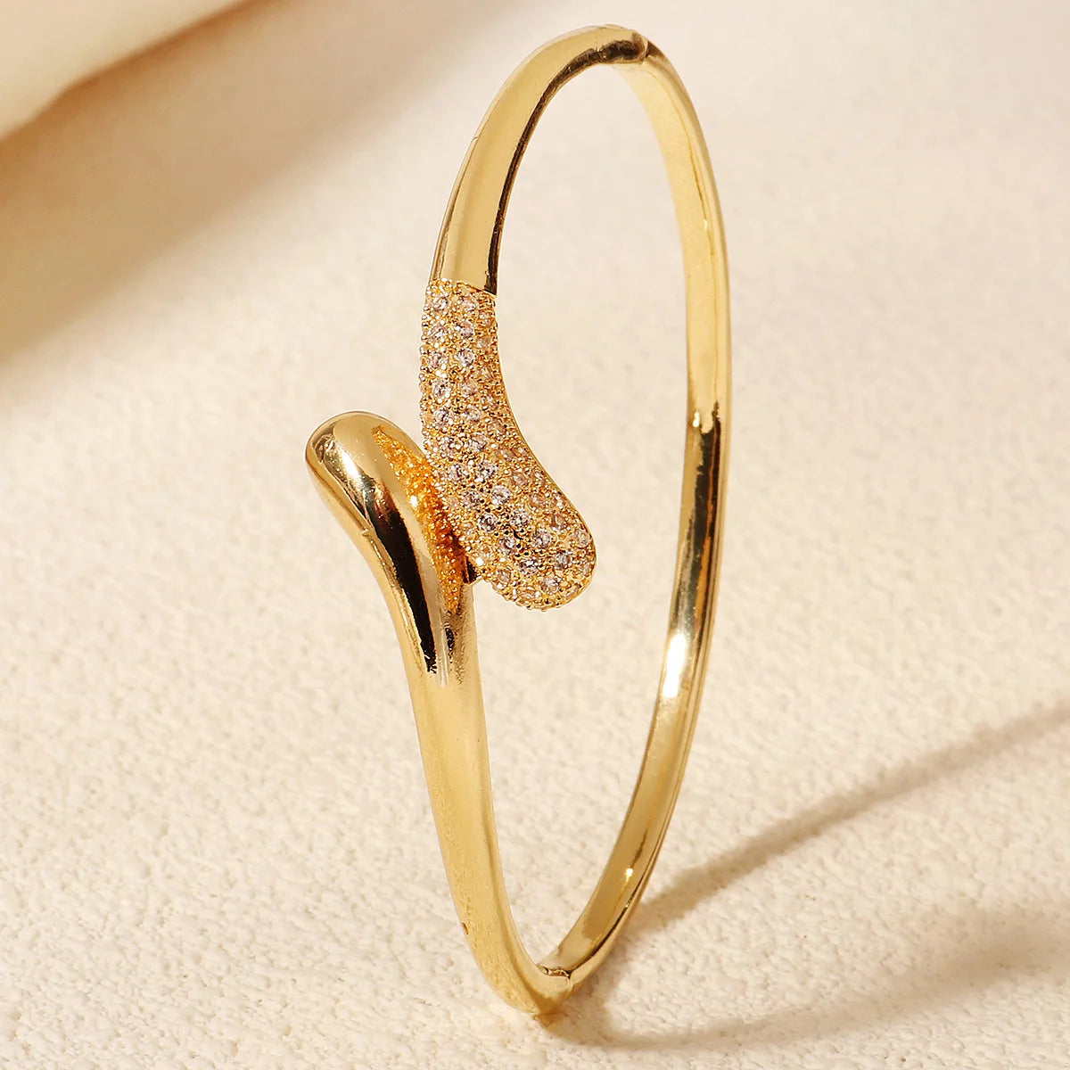 Bracelets Ouverts Scintillants