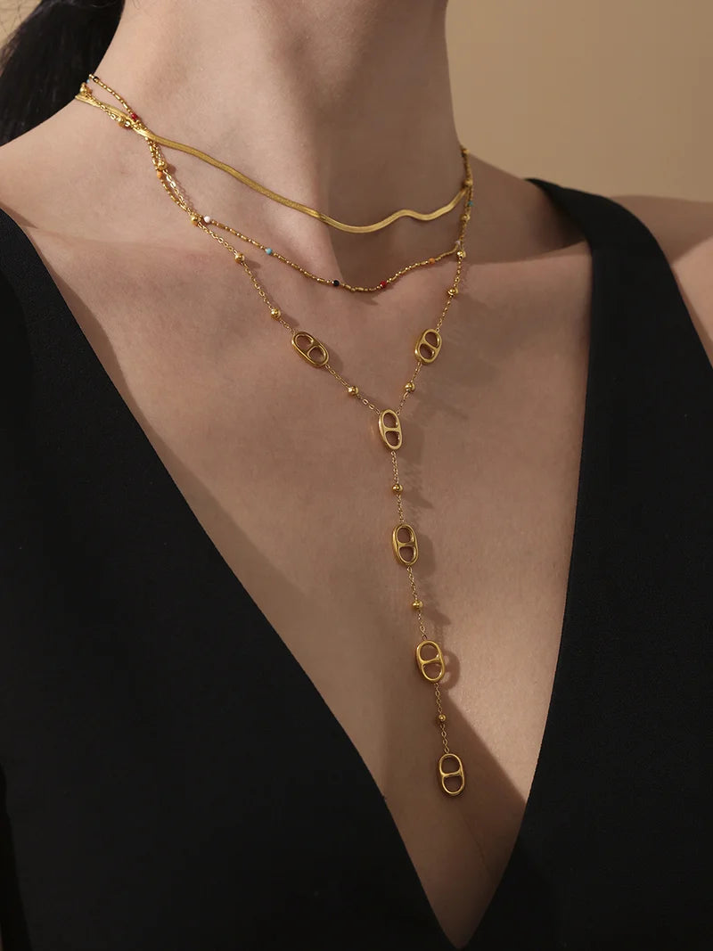 Collier Tombant Elégant a Forme Ovale